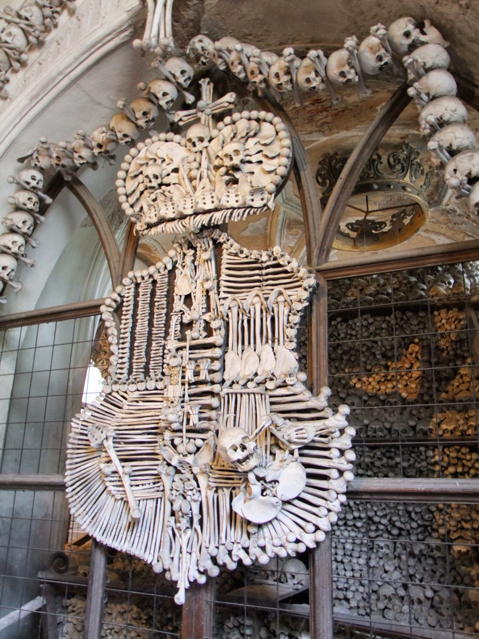 храм из костей в чехии